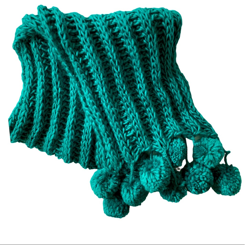 Georgiou Emerald Green cable knit Scarf
